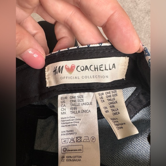 Coachella hat - Picture 3 of 3